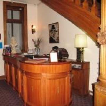 Mansion Dandi Royal Tango