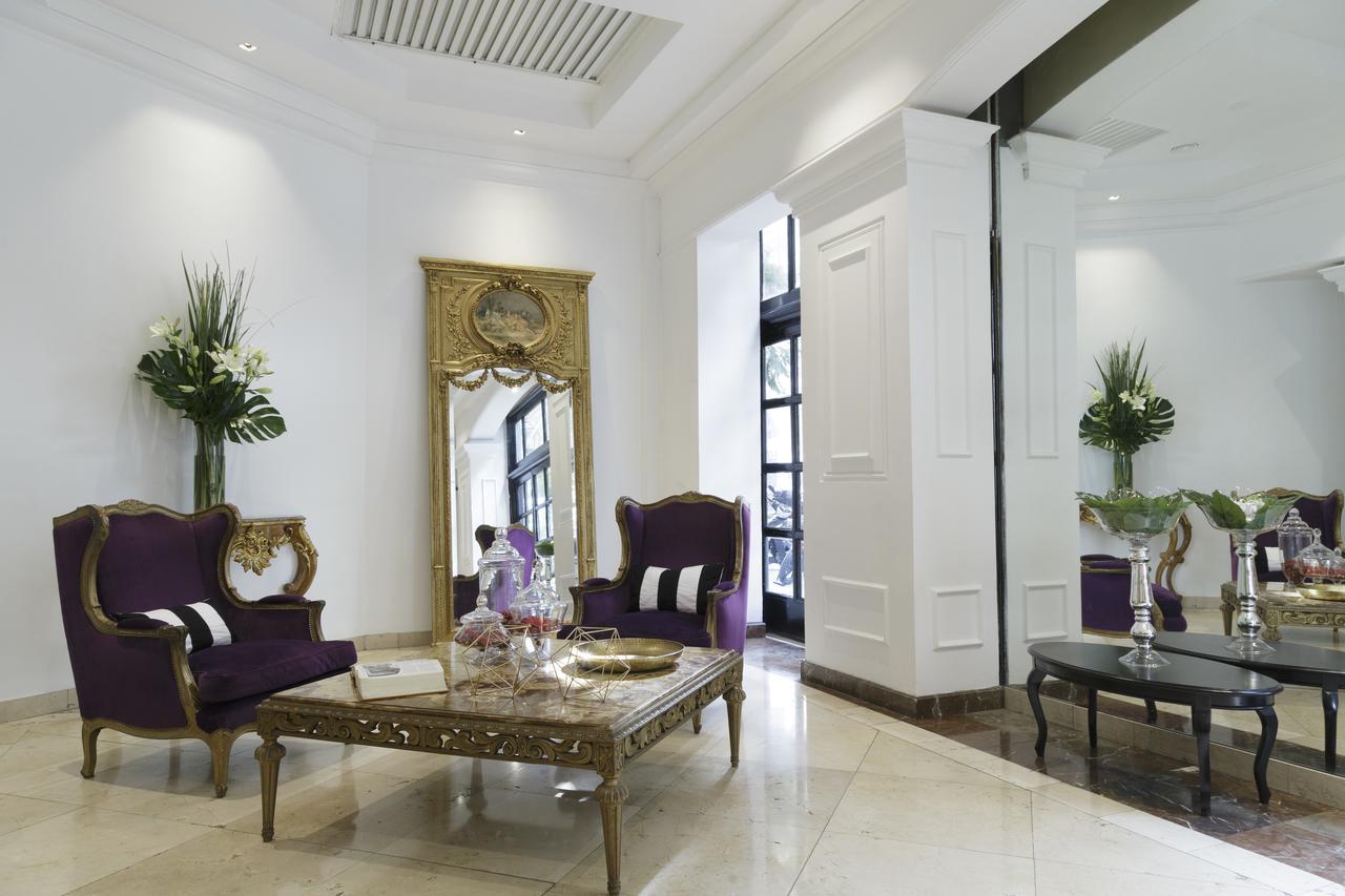Unique Executive Hotel 4*