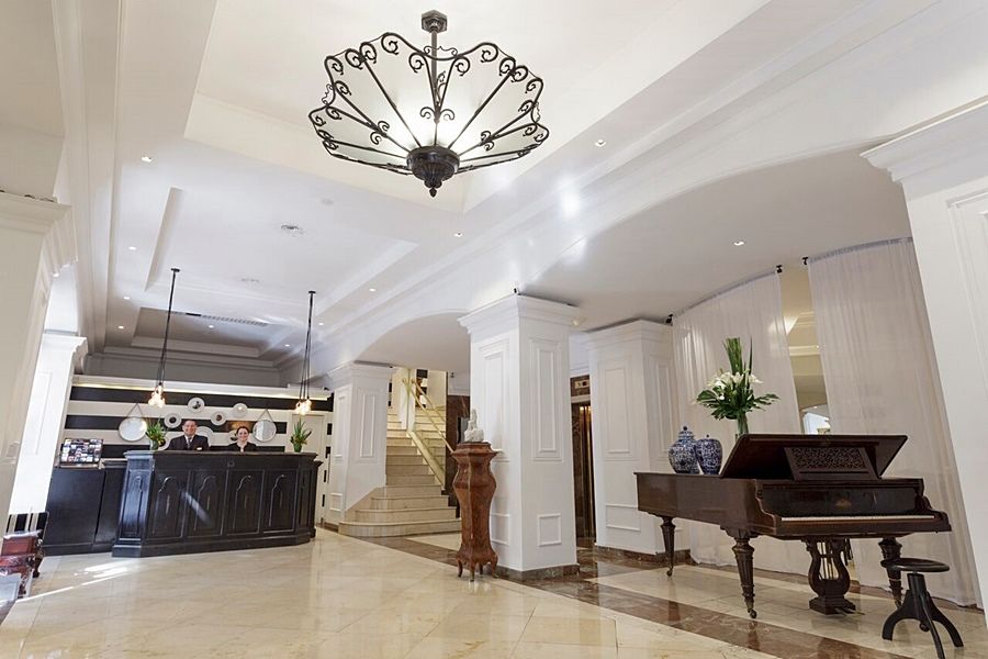 Unique Executive Hotel 4*