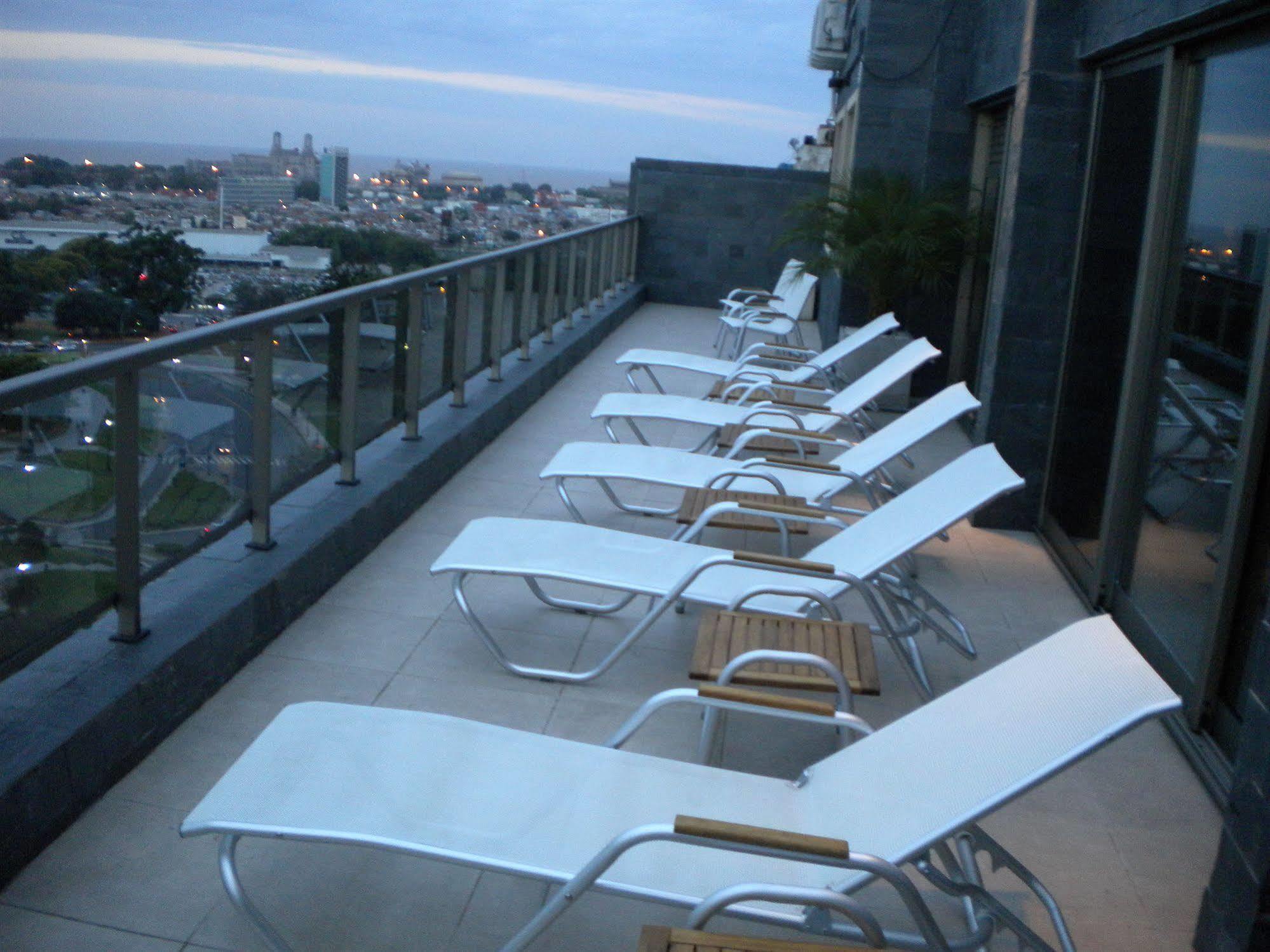 Etoile Hotel