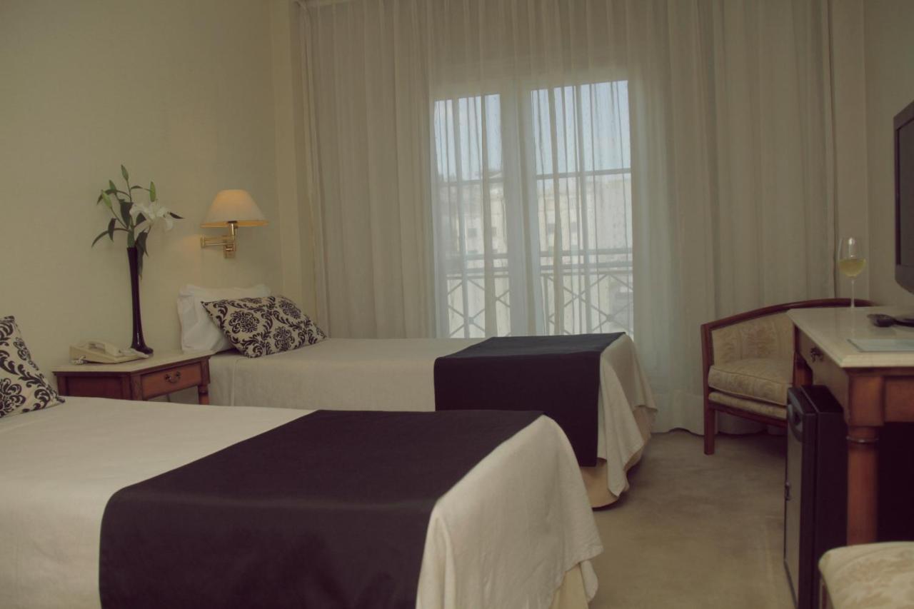 Howard Johnson 9 De Julio Avenue 4* Ciudad Autónoma de Buenos Aires