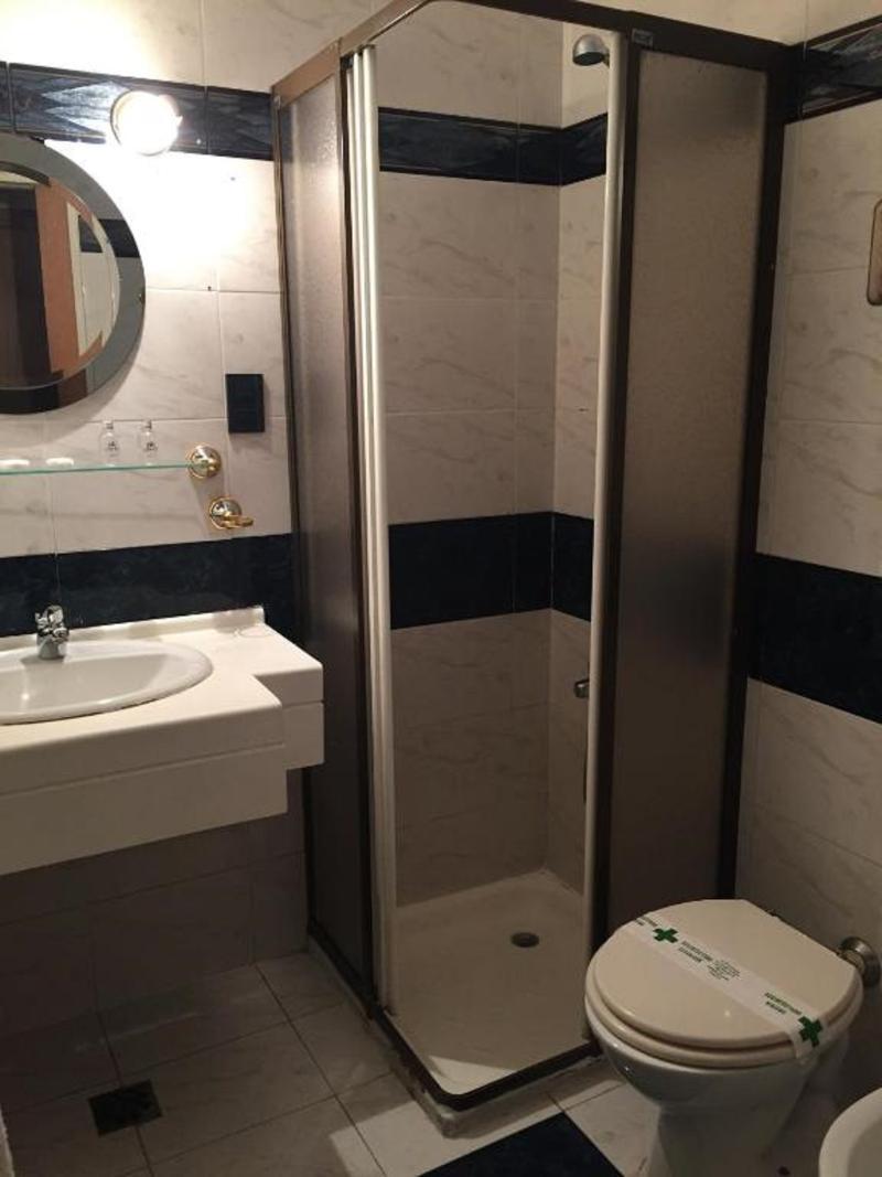 Cuatro Reyes Hotel 4*