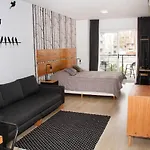 Palermo Hollywood - Bompland y Paraguay 3 PAX