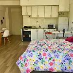 Un Espacio Moderno En Caballito