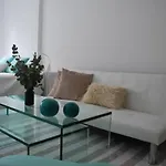 Chic & Bright Apartment In Recoleta