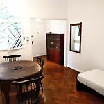 Apartamento todo entero