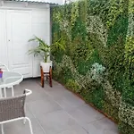 Hermoso y cómodo alojamiento con patio en Nuñez