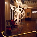 Hotel Reina