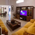 Lola Barracas Casa Con Cochera
