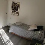 3 ambientes con balcón y Pràctico, lindo y con todo cerca!