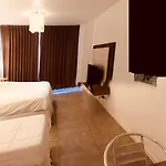 Apart Suite