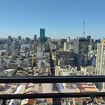 Calle Corrientes, mirada al río!