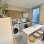 Bright Apartment In Palermo