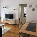 Apartamento Amoblado De 2 Ambientes Completo