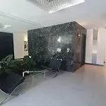 Apartamento De Categoria Sobre Av. Cordoba