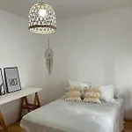 Bright Apartment In Palermo