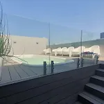 Apartamento De Categoria Sobre Av. Cordoba