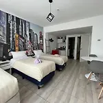 Tribeca Apart Studio