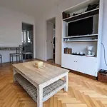 Recoleta Apartment -2 Bdr - 3 Beds