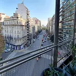 Luminoso Piso Premiun En La Mejor Zona De Buenos Aires, Entre Recoleta Y Palermo