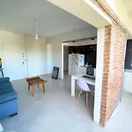 Apartamento Lleno De Luz, Acogedor Y Moderno Solo En Dolares