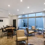 La Vie Suite Madero