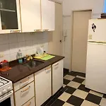 Beautiful And Quiet Apartment In The Heart Of Ba!!