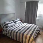 Moderno Esmeralda