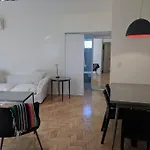 2 Bed 2 Bath In Palermo. Large Terrace.