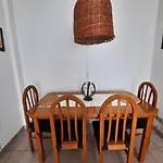 Sobre Av Rivadavia Con Wifi Luminoso Amplio Y Comodo Depto