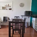 Studio En Recoleta, Calido Y Colorido