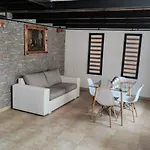 Departamento Con Patio En Excelente Ubicacion En Belgrano