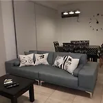 Apartamento lujo Independencia 1302 Buenos Aires PARA HUESPEDES LOCALES NO SE COBRA EL IMPUESTO DE OPERACIONES EN DOLARES YA QUE SE ABONA EN PESOS AL ARRIBAR
