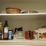 Tu Lugar En Recoleta, Amplio Monoambiente Con Bano Completo Y Cocina Aparte