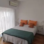 Monoambiente Amplio Y Luminoso Muy Cerca De Universidades Y Sanatorios.