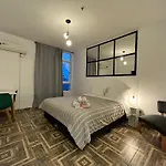 Obelisk Apartment Studio