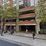 Un Lugar Unico, Cerca Del Colon