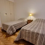 Amplio Departamento Zona Callao Y Corrientes