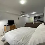 Deluxe Apartment In Great Location
