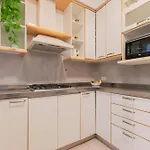 Fliphaus Ayacucho 1800 - 2 Bd En-Suite Recoleta