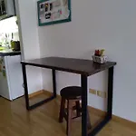 Cerca De Todo-Comodo Y Funcional
