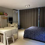 Departamento En El Centro De Recoleta Con Pileta, Parrilla, Gym Y Laundry