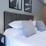 Azucena Deluxe Apartment
