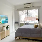 Movistar Arena - Departamento Moderno, Comodo, Luminoso - Hasta 3 Huespedes - Villa Crespo
