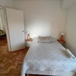 Comodo Departamento En Recoleta