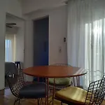 Comodo Departamento En Recoleta