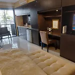 Comfortable Modern Apartment