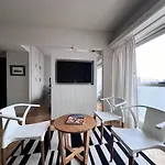 Elegante Y Luminoso Depto Con Vista A La Ciudad