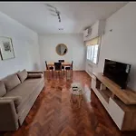 Modern Apartment In Recoleta Sleeps 4