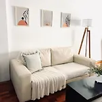 Departamento En Av Callao Al 900, A Una Cuadra De Av Santa Fe